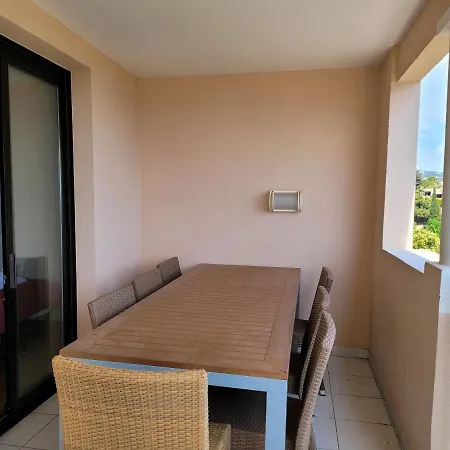 T2 + Francia Apartment